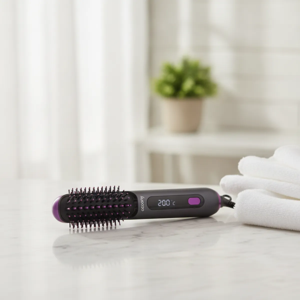Brosse Cocoony pour cheveux courts, notre avis sur cette brosse chauffante à 200 °C